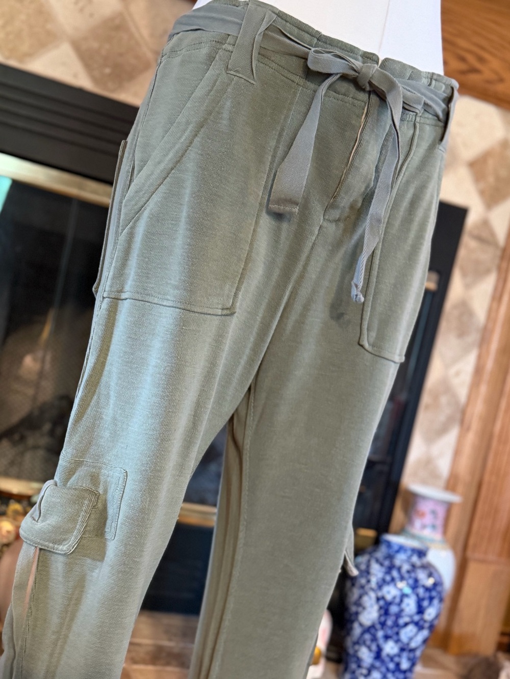 Free People Olive Green Drawstring Cargo Jogger Pants Women’s Size 6